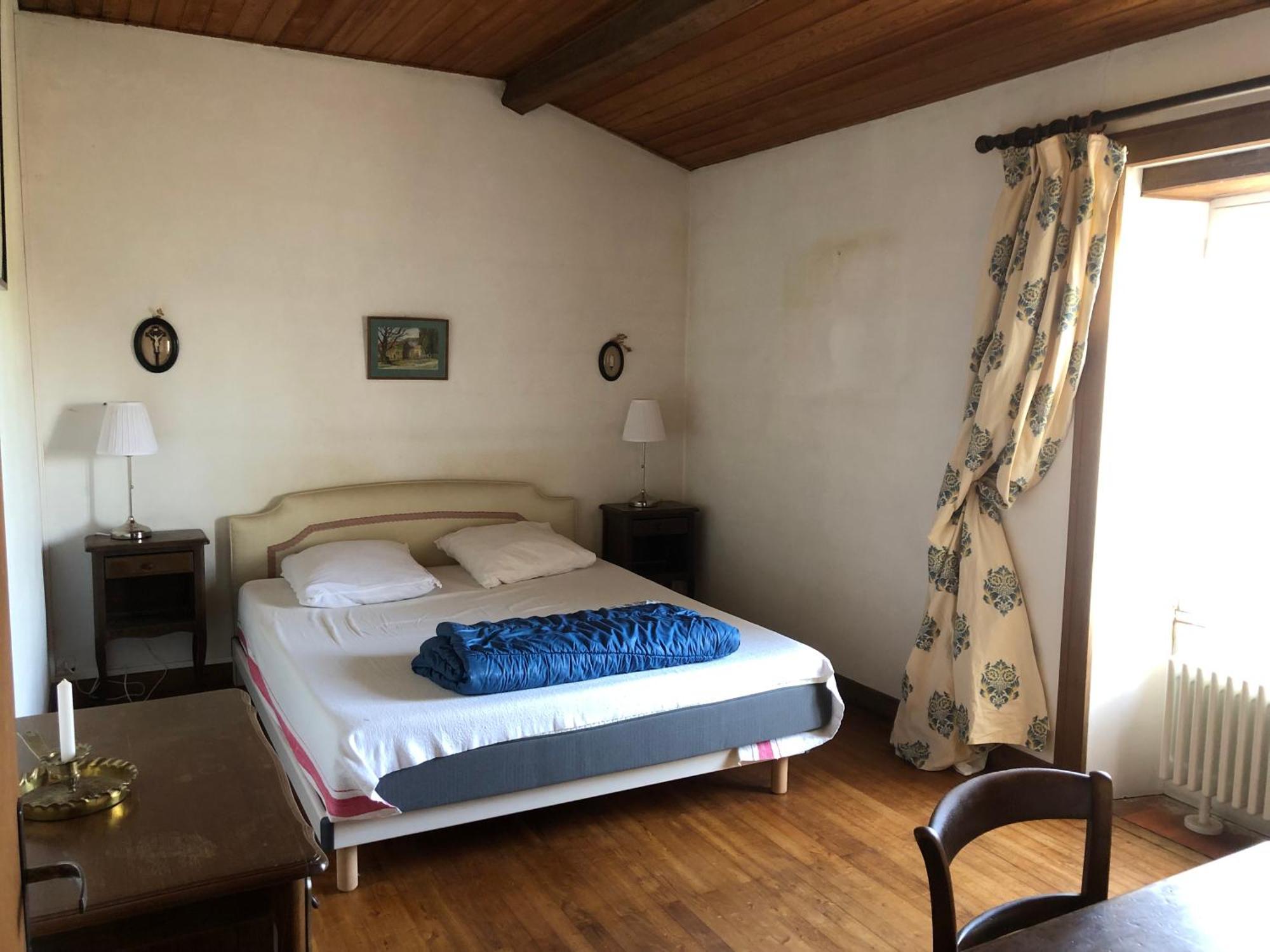 La Vieille Cure, Spa, Wifi A 20 Min Des Plages La Jonchere Bagian luar foto